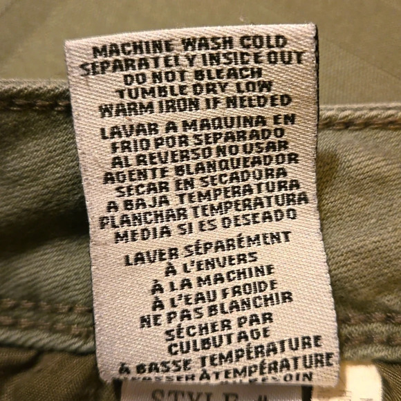 Wanna Better Butt YMI Distressed Skinny Jeans Mid Rise Olive Jr size 11 - Picture 15 of 16